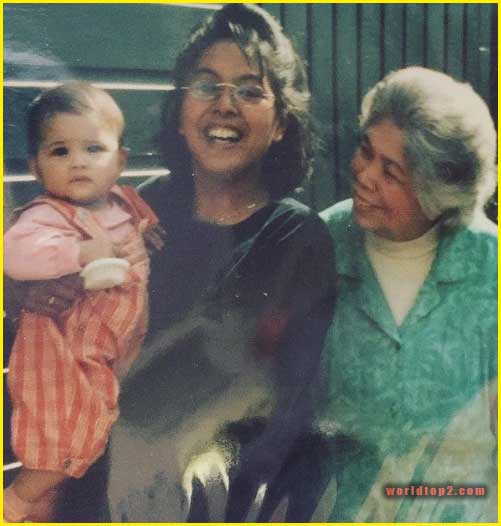 ayden veerbeek with her mother and grandmother